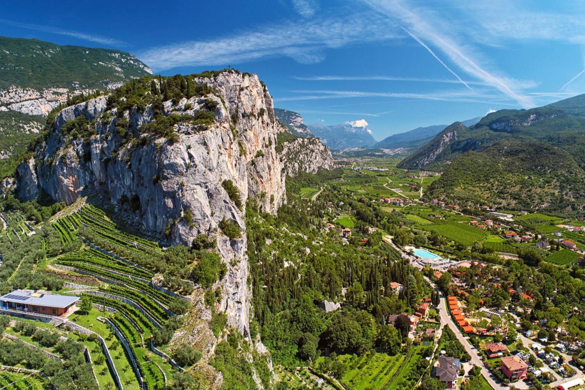 The Peace Of The Lake - Happy Rentals Torbole Sul Garda Exteriér fotografie